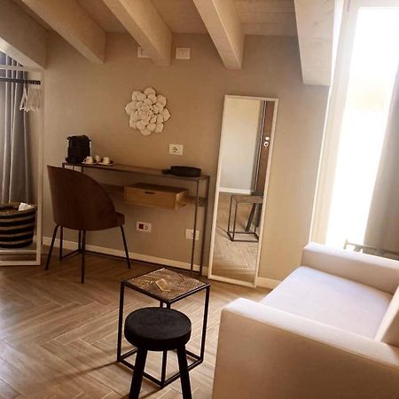 Gatto Bianco Rooms 42 ベルガモ エクステリア 写真