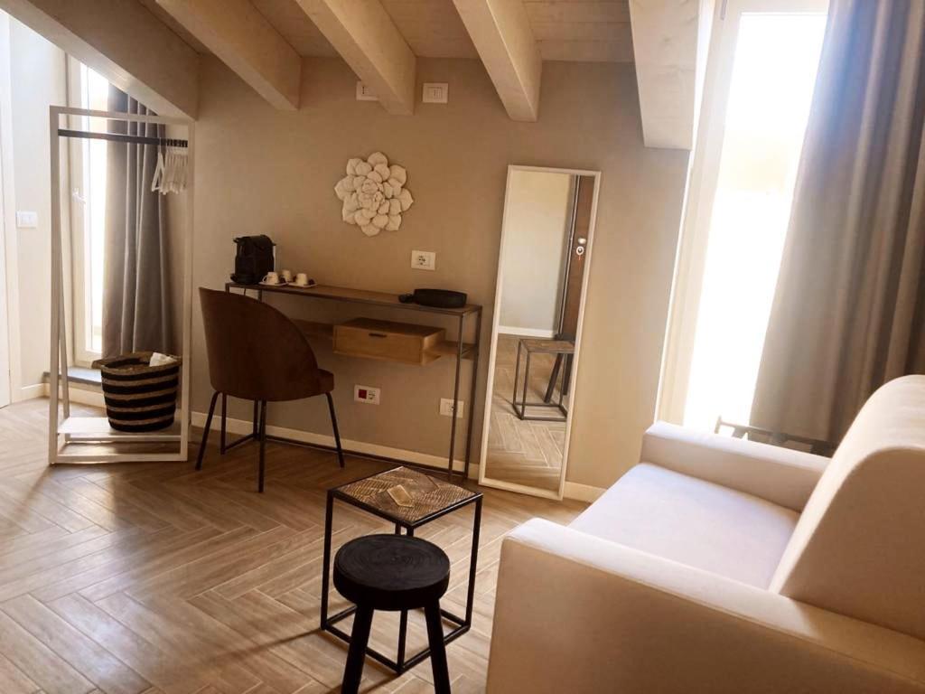 Gatto Bianco Rooms 42 ベルガモ エクステリア 写真